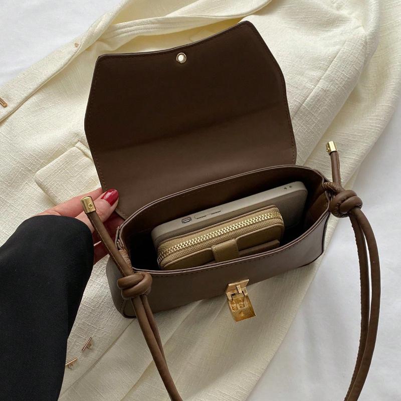 Stylish Retro Flip-Top Bag, Design Armpit Bag for Women Fashion Simple Handheld Stick Bag, Versatile Niche Shoulder Bag