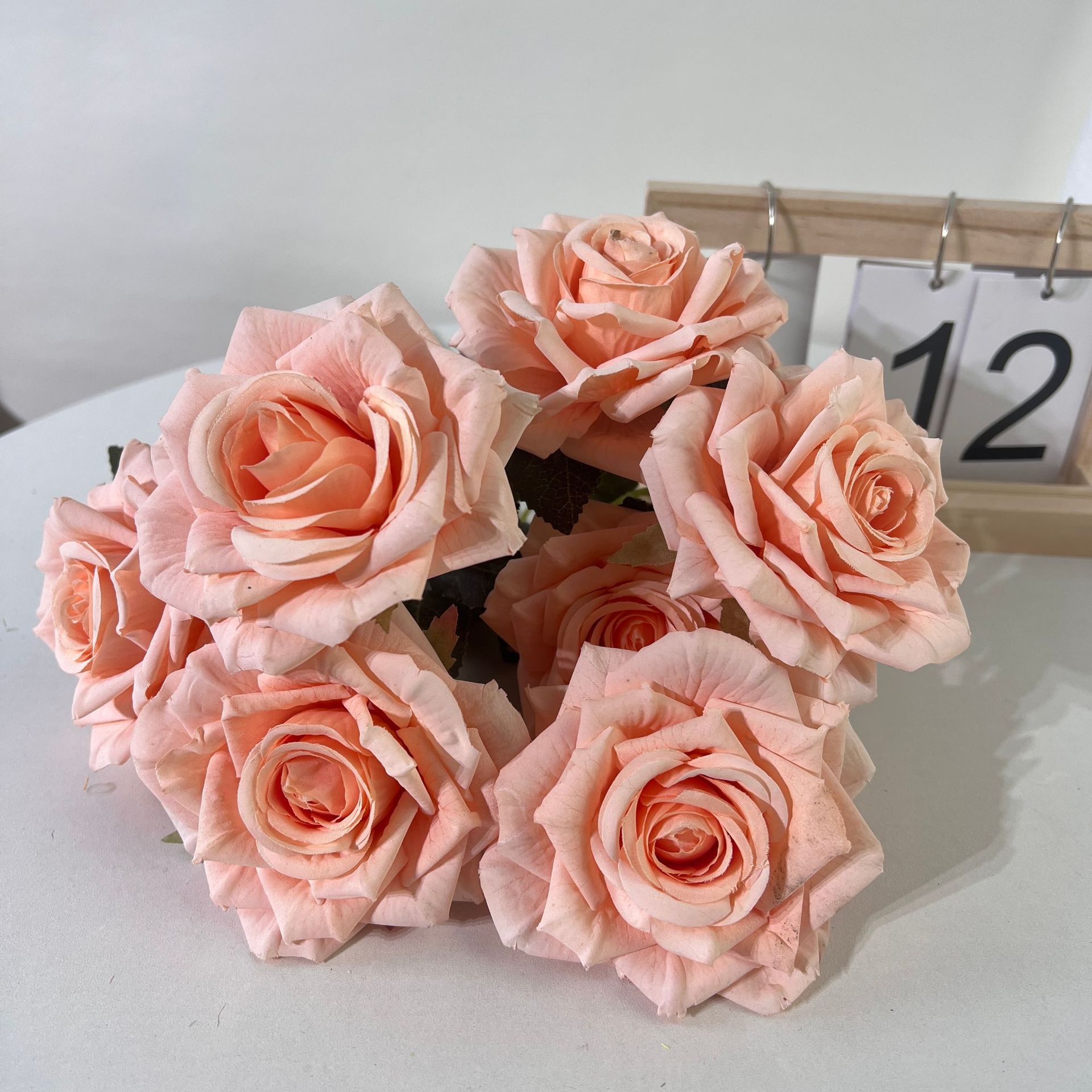 

Artificial Roses Bouquet Cafe Decorative Silk Fake Flowers Simulation Champagne Flower Roll Edge Rose Restaurant Decoration шампанского