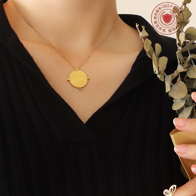Francuski Art Relief Okrągły Markowy Geometryczny Naszyjnik Wisiorek Tytanowa Stal Pozłacana Biżuteria, Retro Styl Obojczyka Akcesoria Łańcuszkowe