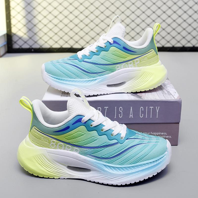 2025 spring and summer new children's sports shoes mesh breathable lightweight shock absorption middle and older children's shoes primary school stud