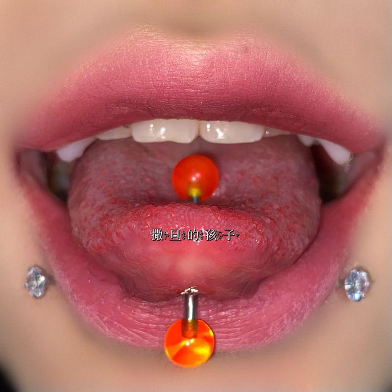 

Satan s Child Glaze Dreamlike Tongue Pin Fashion Sexy Stylish Tongue Ring Tongue Nail Piercing Ornament Puncture Amber Rod Length 16 Rod Thickness 1.6 Ball 6mm