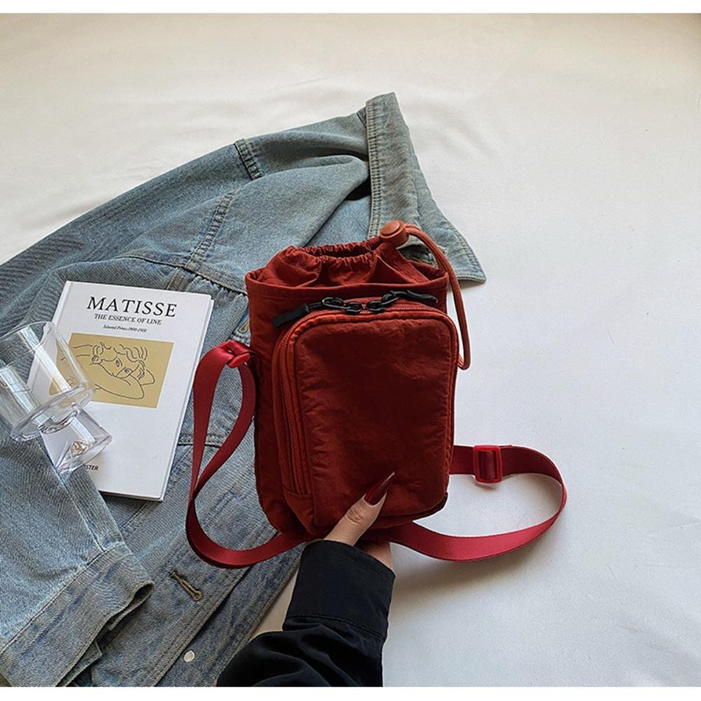 

Niche design new oblique span shoulder kettle bag mobile phone bag waterproof yoga bag running sports outdoor portable bag Upgrade Thickened Single Pack красный