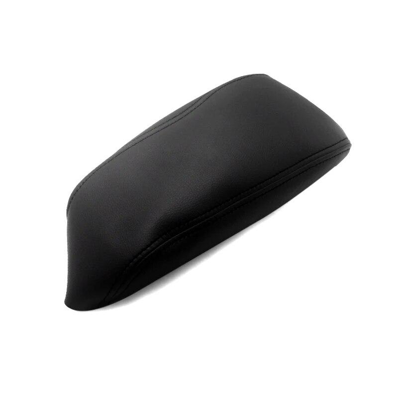 Soft Leather Center Armrest Cover For Hyundai IX25 2015 2016 2017 2018 Car Center Control Armrest Box Skin Cover Sticker Trim