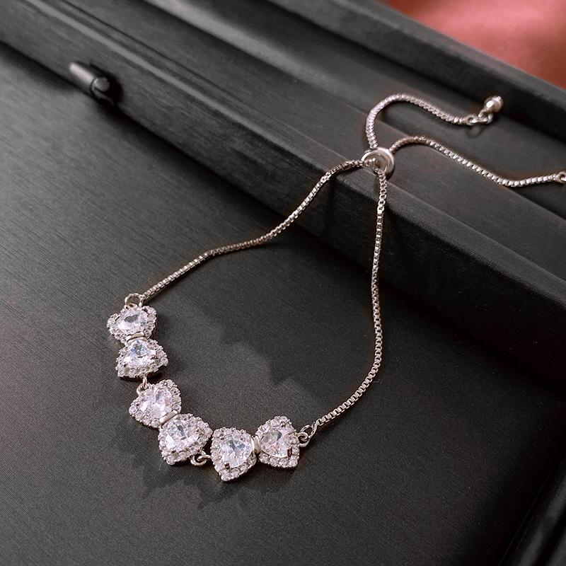 Super flash light luxury zircon bow geometric bracelet personality temperament fashion sense pull-out jewelry