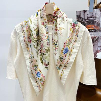 Vintage Flower And Bird Painting Small Square Scarf Spring And Autumn Thin Style Elegant And Artistic Cotton And Linen Scarf Neck Protection Scarf