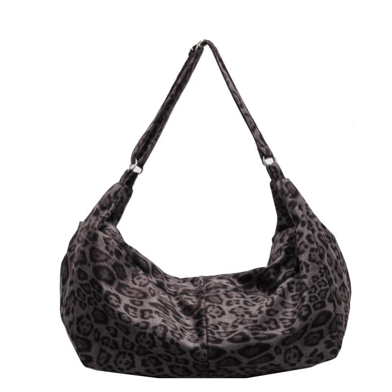 Large capacity leopard nylon hot sale crossbody bag zipper high aesthetic fashion shoulder soft simple bag
