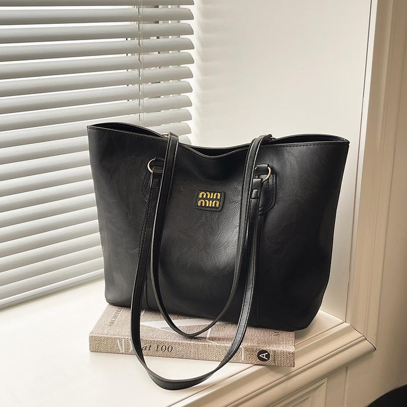 Korean Style Minimalist Faux Leather Tote Bag for Women, Large Capacity Casual Shoulder Handbag, Fashionable Commute Work Bag чёрный
