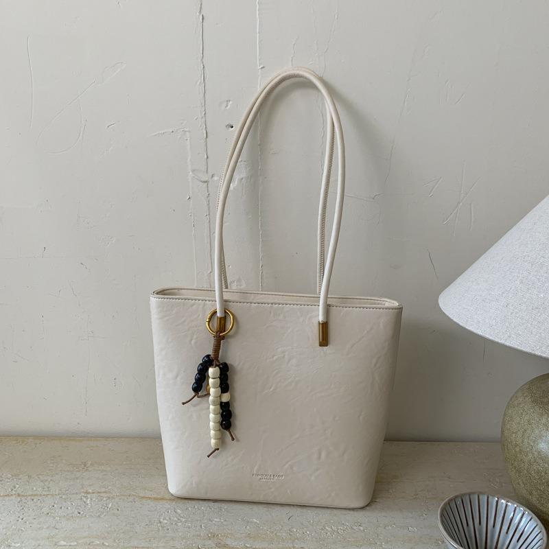 Large Capacity Commuter Handbag Bag Women's Autumn and Winter New Retro Simple Shoulder Tote Bag High Sense