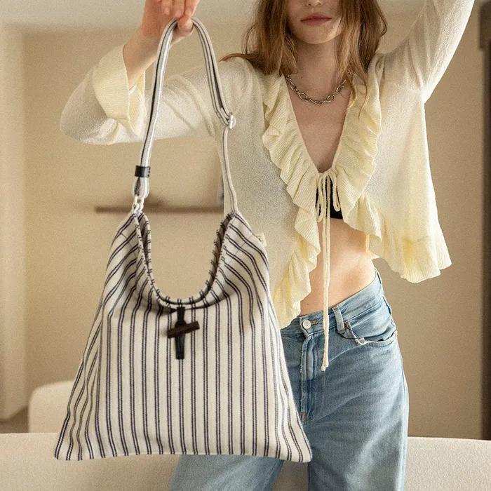 Les Lilas Canvas Bag Black