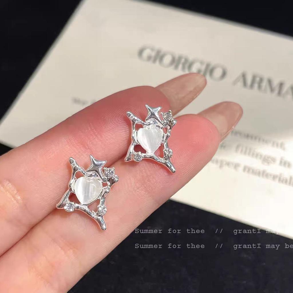 Earrings Fresh Temperament Mermaid Love Alloy Stud Earrings Niche Design High Sense Light Luxury Earrings Tide
