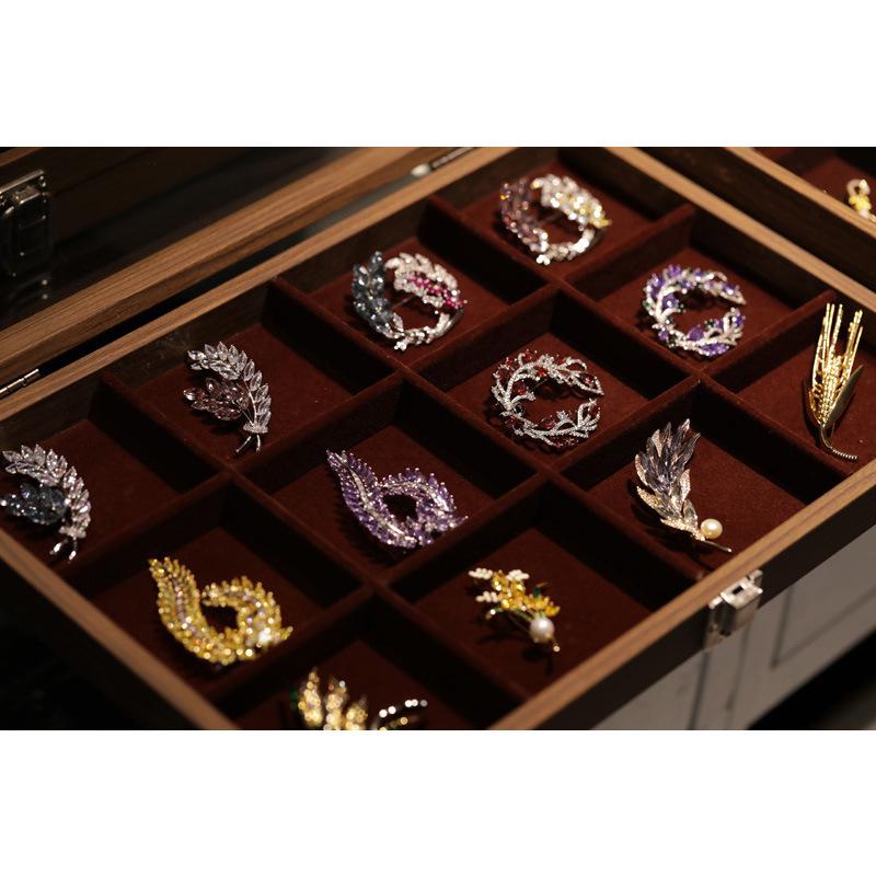 Bo Xin Yun Crystal Pearl Wheat Ear Brooch - Elegant Lapel Pin for Suits