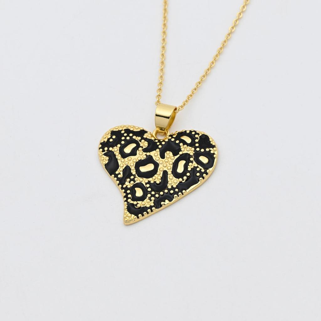 Collar con Colgante de Corazón de Esmalte de Cobre Bohemio para Mujer