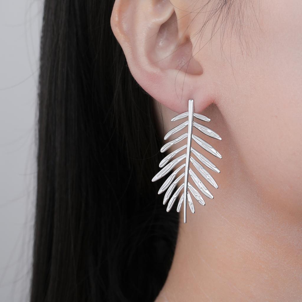 Cazador Exaggerated Leaves Stud Earrings Gold Color Stainless Steel Waterproof Earrings for Women Jewelry Party Birthday Gift