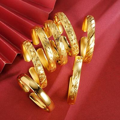 Bracciale a Bangle Cuore Dorato Sand Vietnamita Sutra del Cuore: Bracciale in lega di ottone stellato a lunga durata per donna.