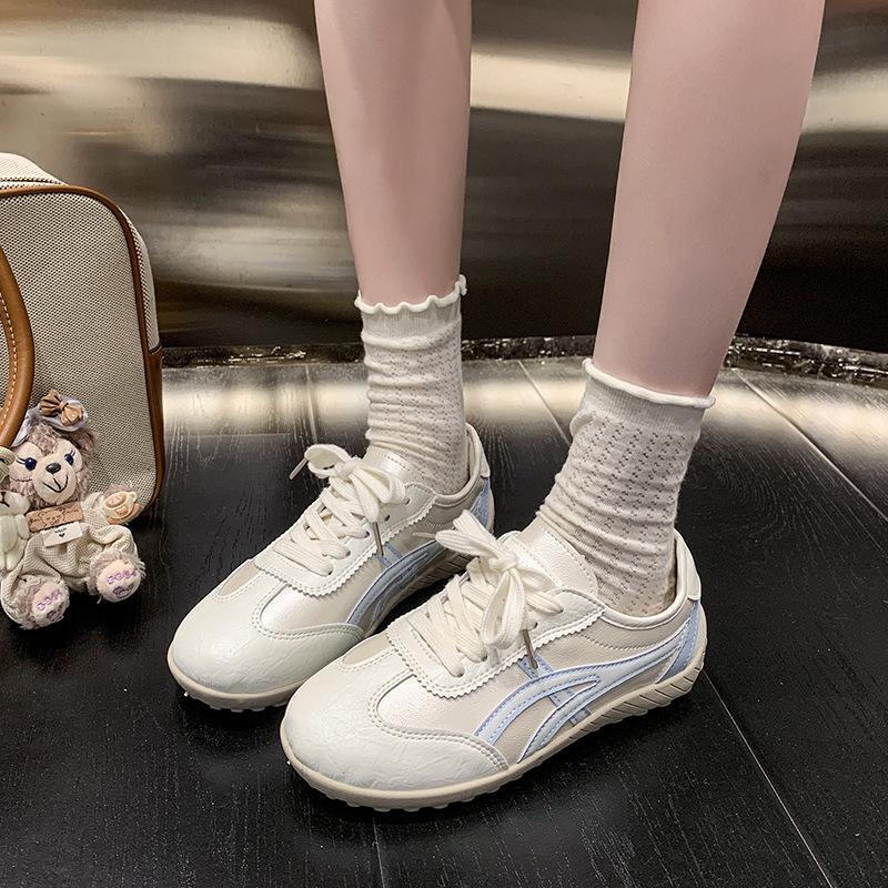 Faux leather little white shoes women's single shoes 2025 summer and autumn round head lace-up flat bottom student casual moral training shoes women