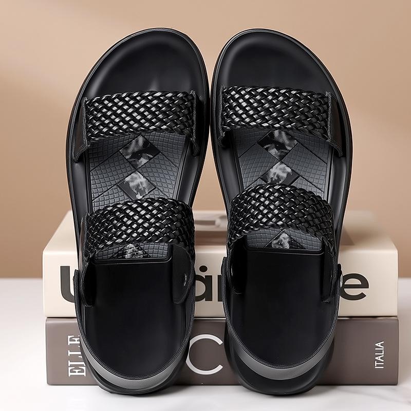 Fashion 2025 Summer New Non-slip Soft Sole Fashion Driving Slippers for Men Fashion Casual Black Designer Leather Sandals Shoes Man