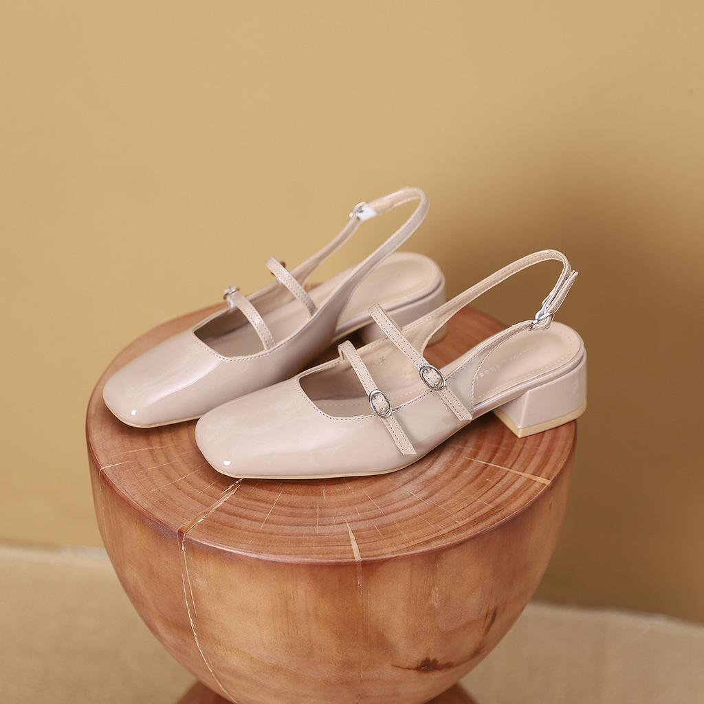 High Heeled Shoes for Women's 2026 Summer New Square Toe Mid Heel Retro and Versatile French Style Coarse Pumps for Women Sandal