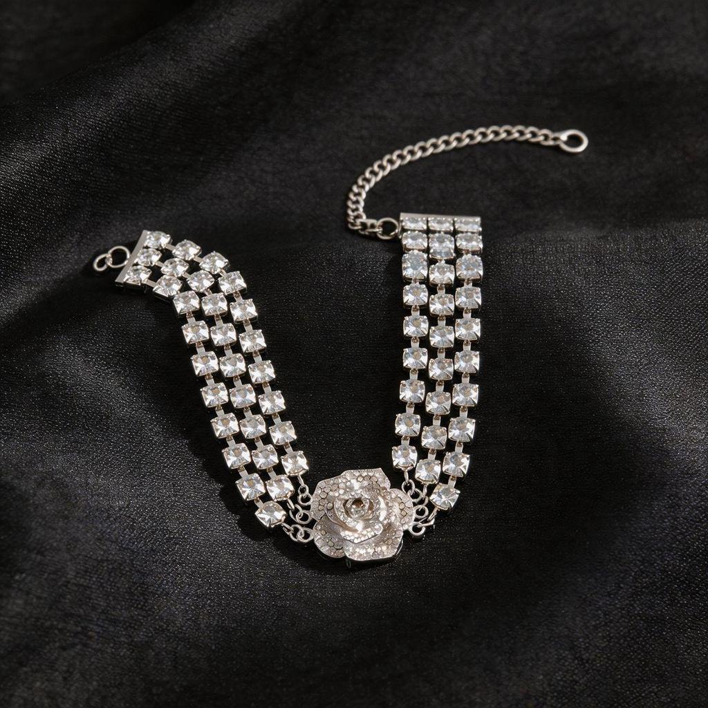 European Retro Rose Diamond Choker: Three-Layer Court Style Light Luxury Necklace