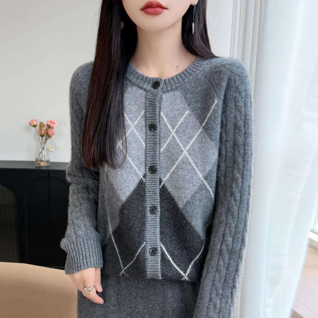 Women's Diamond Patchwork Pure Wool Knit Cardigan Sweater, Round Neck, Long Sleeve - 2026 Autumn/Winter.
