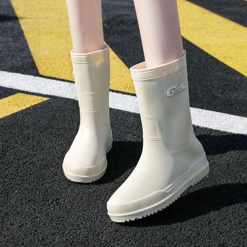 

2025 Новые женские водонепроницаемые резиновые сапоги до середины икры, нескользящая мягкая подошва, уличные модные стильные длинные резиновые сапоги 40