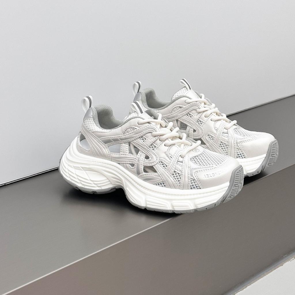 Super popular dad shoes women 2025 summer new product mesh hollow breathable lightweight thick-soled casual sports shoes tide