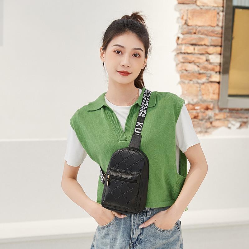 Women's Crossbody Bag Rhombus Embroidered Breast Bag Versatile Niche Women's Bag