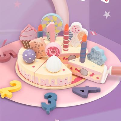 Hölzernes Geburtstags-Kuchen-Spielset im amerikanischen Stil - Rollenspiel-Spielzeug mit abnehmbaren Stücken, Kerzen & Dekorationen für den Spaß auf Kinderpartys