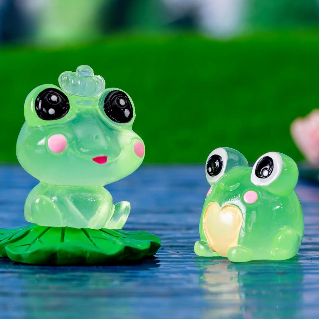 Adorable Glowing Frog Figurines For Car And Desk Resin Craft Decor Accessories