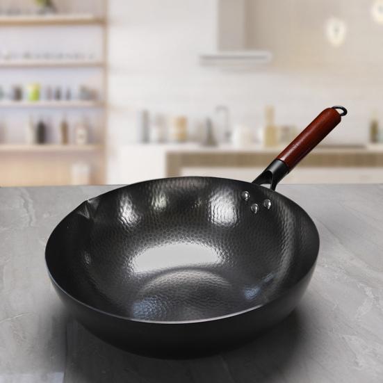 Yousheng Forged Iron Wok Pan Non-Stick Fish Scale Skillet Pot Even Heating Ergonomic Handle Cooking Pot for Frying Stewing Steaming
