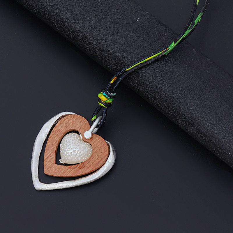 Necklace Retro Simple Love Shape Premium Sweater Chain Female Alloy Long Necklace