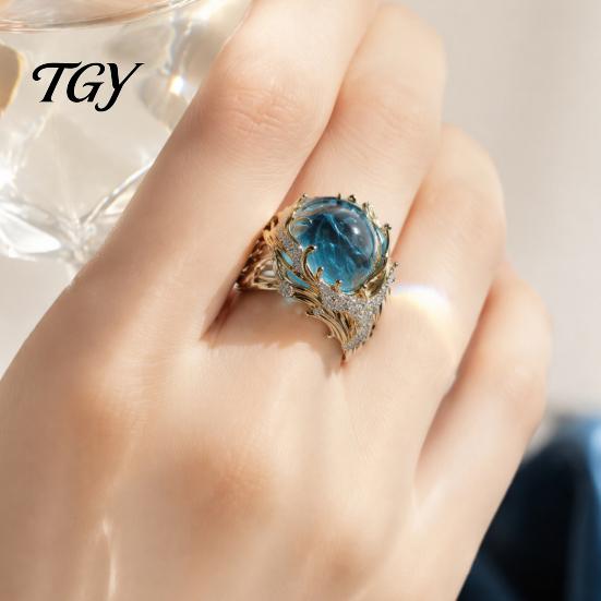 Lightweight Resin Ring Wave for Women, Ocean Inspired Chunky Statement Ring, Non Jewelry Tarnish Open Adjustable Fashion Summer Vacation Beach