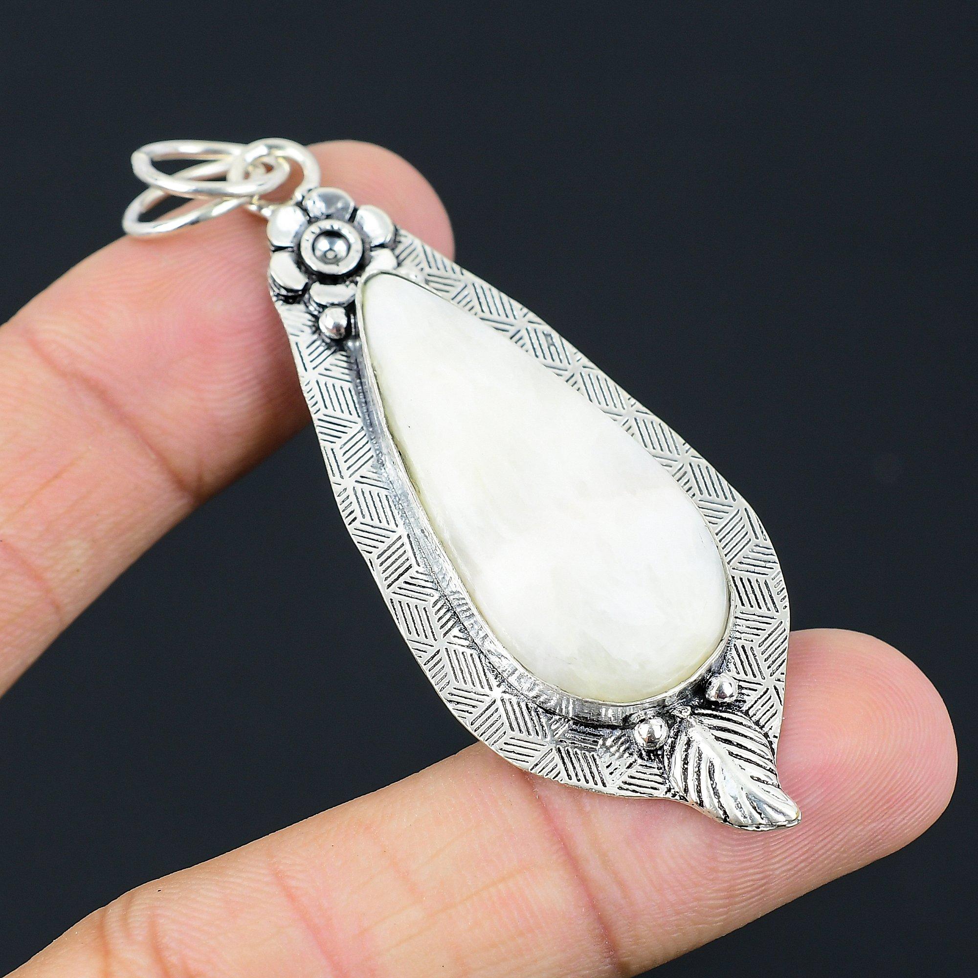 Daughters Day Deal 925 Silver Scolecite Gemstone Art Deco Flower Pendant Jewelry