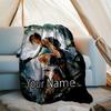 Pătură Imprimată Personalizată cu Nume - Tematică Tomb Raider - Perfectă pentru Canapea, Pat, Călătorii și Utilizare în Aer Liber | Lavabilă la Mașină, Confortabilă și Durabilă.