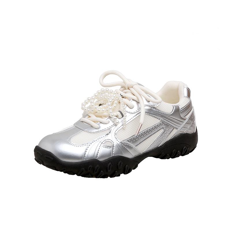2025 autumn new fashion crescent moon bottom~ lace pearl belt inner height increase casual Forrest Gump shoes women's training shoes