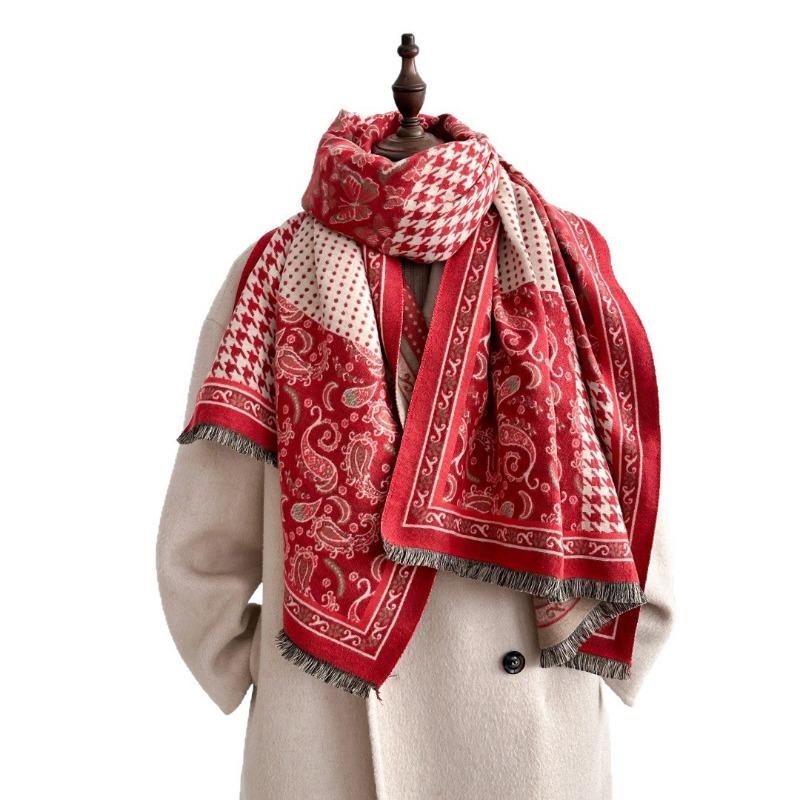 Autumn and winter temperament scarf women's high-end atmosphere retro versatile cashew nut flower skin-friendly, comfortable and warm scarf