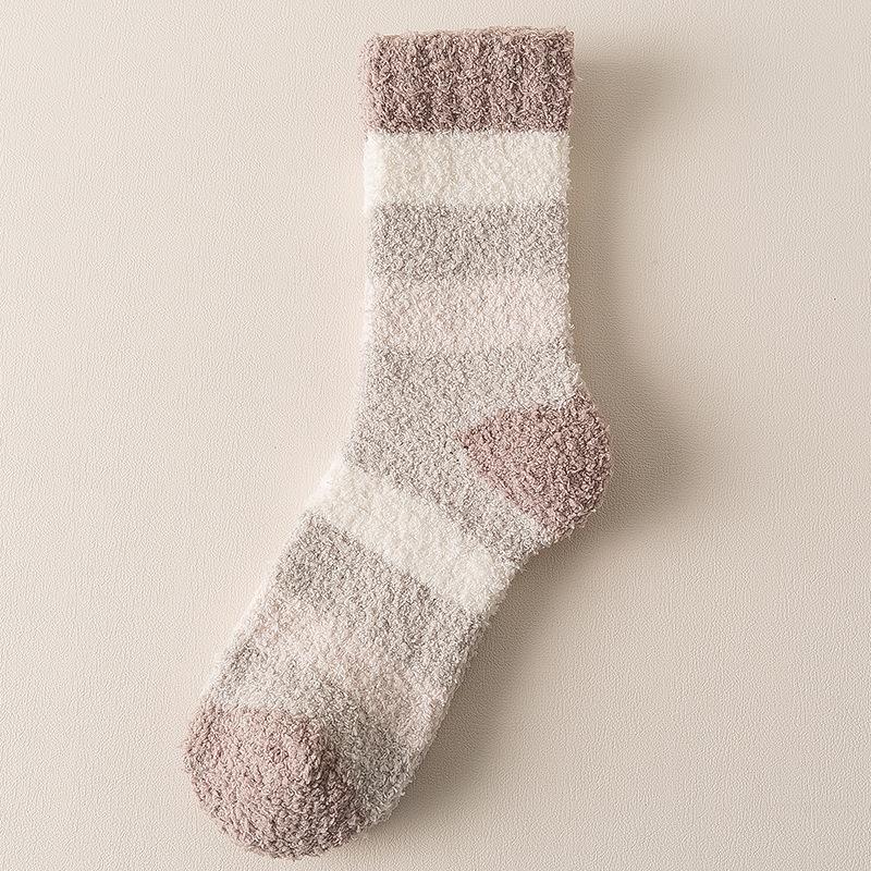 Men's Mid-Calf Coral Fleece Socks - Thickened, Velvet-Lined for Autumn/Winter; Ideal for Sleeping and Warm Floors.