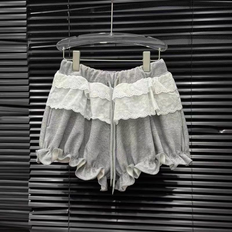 

2025 Autumn/Winter Lace Patchwork Loose-Fit Elastic Waist Shorts Small серый