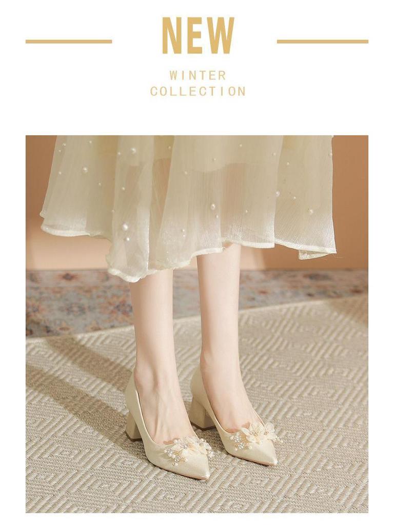 Women's Chunky Heel Satin Bridal Shoes - Pointed Toe with Floral Design for Weddings and Engagements