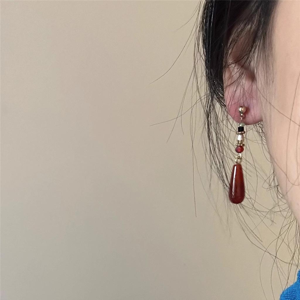Silver needle retro temperament long water drop earrings female, unique niche new Chinese classical cheongsam earrings earrings
