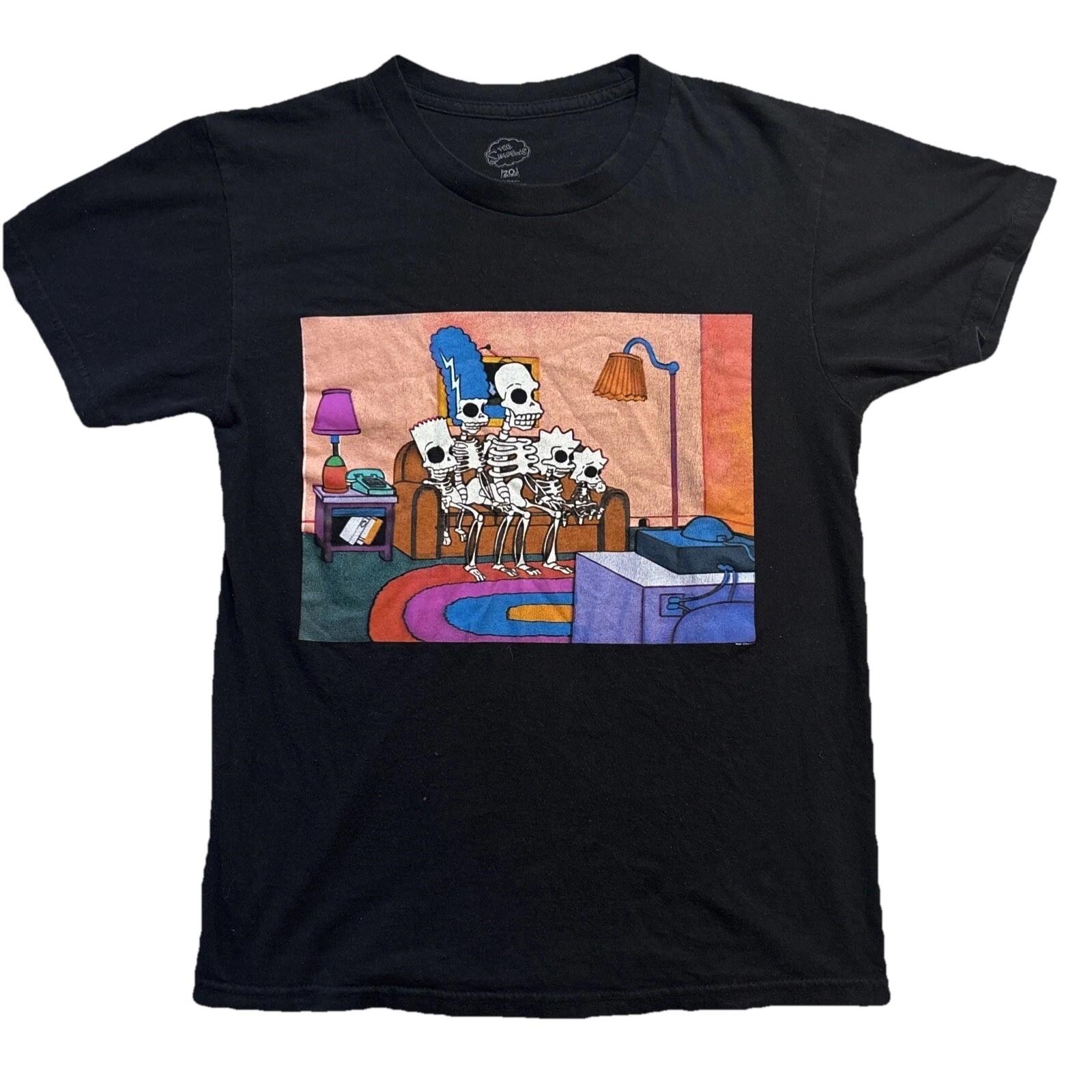 The Simpsons Tree House of Horrors T-Shirt Family Skeleton Opening Adult XS S разноцветный