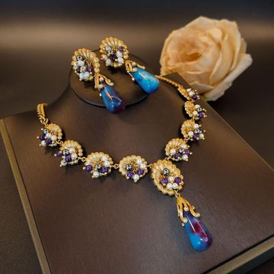 Parures et bijoux – Parures de bijoux
