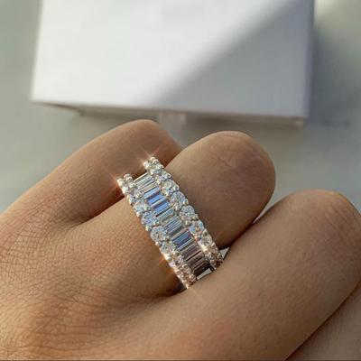 Anillo Eterno de Lujo con Múltiples Filas de Circonita 3A Incrustada con Diamantes - Phantom R4575