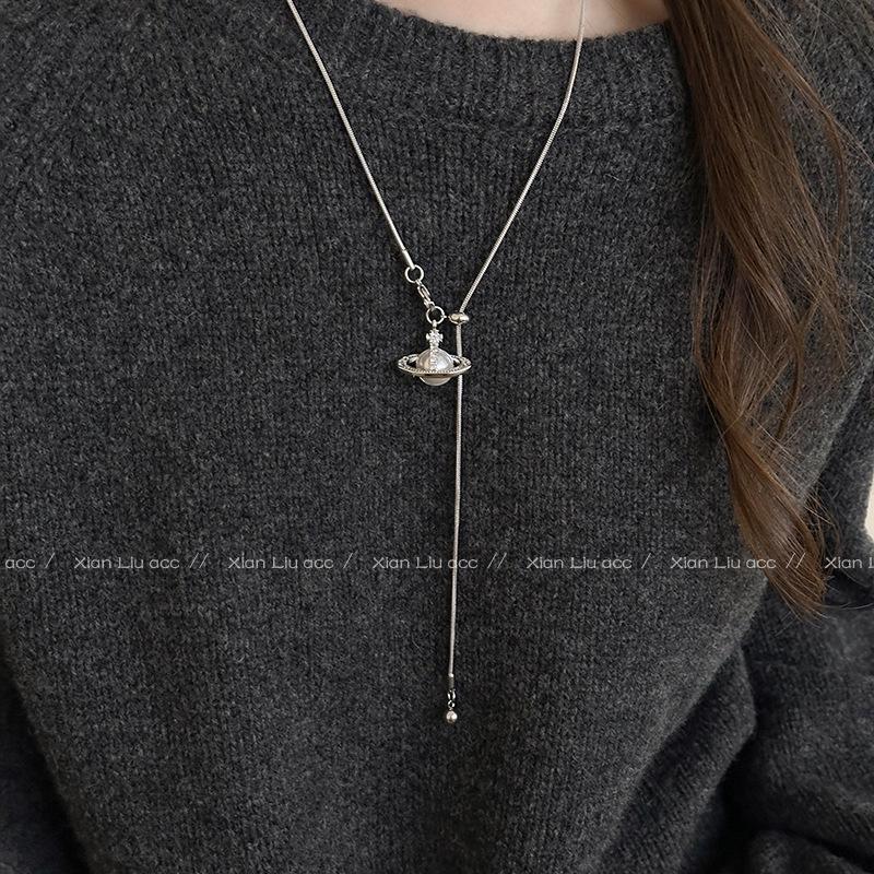 2025 European & American Saturn Pearl Pendant Necklace: Women's Luxury Autumn/Winter Sweater Chain Accessory