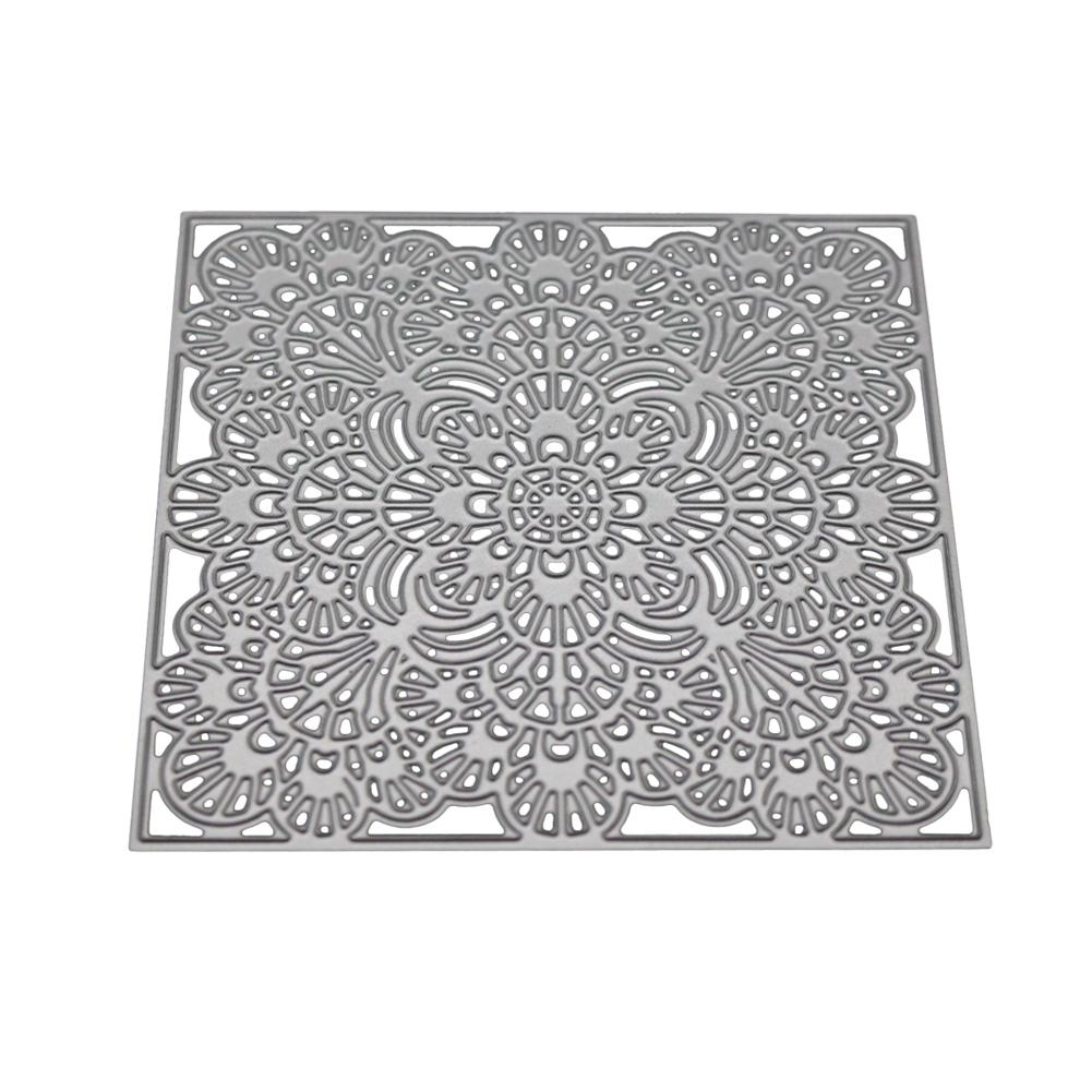 Quadratischer Hintergrund mit blühenden Blumen, silberne Metallschablone, Präge- und Stanzformen für die Herstellung von DIY-Scrapbooking-Papieralben und Karten