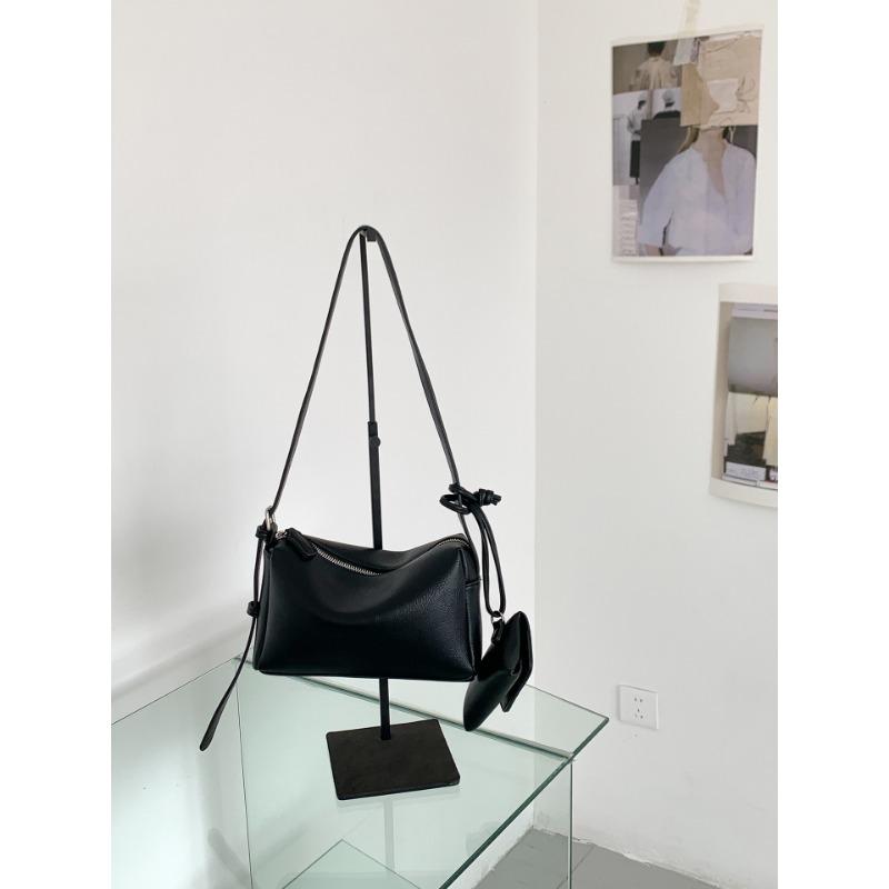 New Small Square Bag Fashionable Versatile Underarm Bag Women's Bag Trendy Women's Shoulder Bag Women