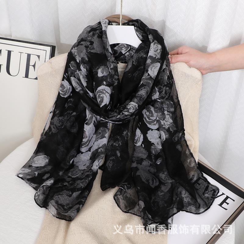

Soft And Skin-friendly Cotton And Linen Scarf For Decorating The Neck One Size чорний