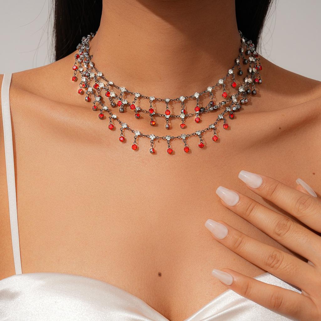 Wind-inlaid diamond multi-layer fringed sweater chain fashionable and exquisite court style necklace