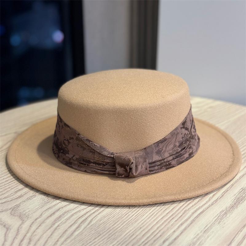 Hepburn Style French Retro Flat Top Hat Women's Autumn and Winter British Versatile Woolen Flat Top Hat Trendy Temperament Bucket Hat