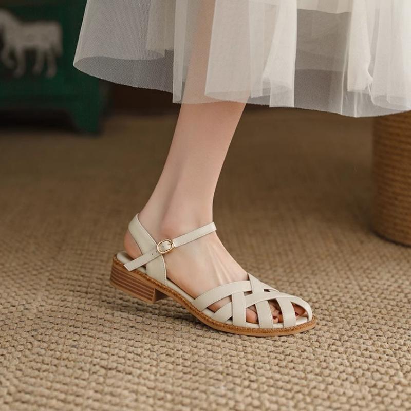 2026 New Retro Style Summer Women Sandals Fashion Elegant Weave Cover Toe Shoes Ladies Comfort Low Heel Beach Vacation Sandalias