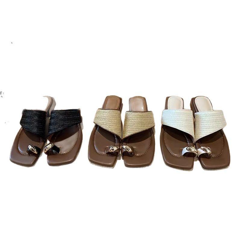 Holiday Cool Slippers 2025 Thick Heel New Toe Straw Woven Slippers Women's Summer Wear